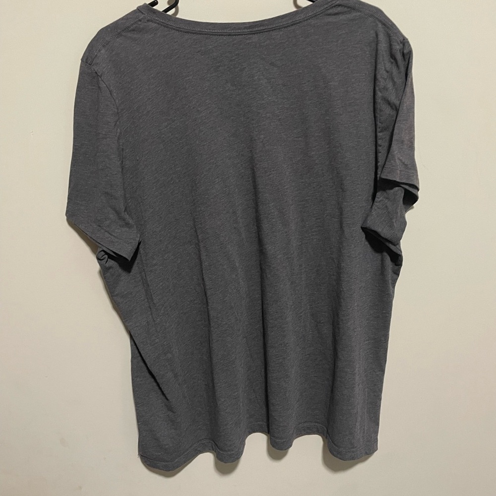 Gray V-Neck T-Shirt - Picture 3 of 3